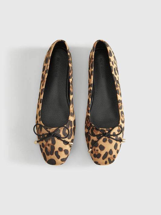 Bow-Decor Leopard Printed Ballet Flats